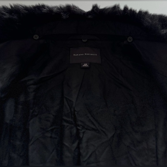 🛍️SALE🛍️ Banana Republic Black Jacket Coat with Faux Fur Detachable Collar - Picture 8 of 16